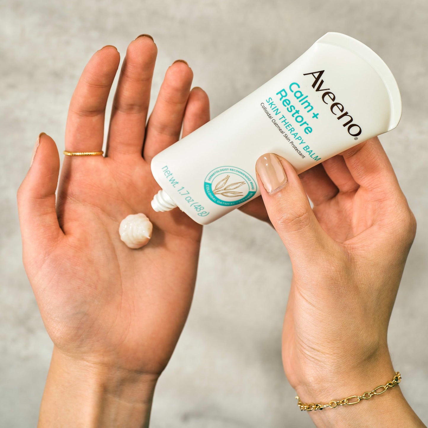 Aveeno Calm + Restore Skin Therapy Balm, Soothing & Moisturizing Skin Protectant for Sensitive Skin, Colloidal Oatmeal & Ceramide to Help Fight Dry Skin, Fragrance- & Steroid-Free, 1.7 oz